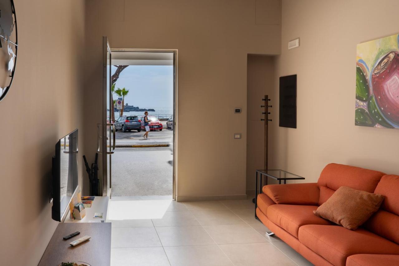 Iitana Luxury Apartment - Fronte Mare Con Vasca Idromassaggio Catania-Fontanarossai nemzetközi repülőtér Kültér fotó