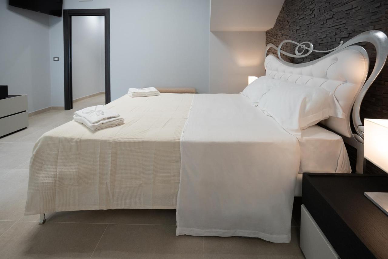 Iitana Luxury Apartment - Fronte Mare Con Vasca Idromassaggio Catania-Fontanarossai nemzetközi repülőtér Kültér fotó